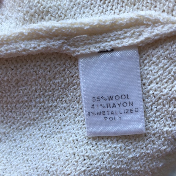 ST. JOHN SoCa Metallic Color Block Vest! - Picture 9 of 10